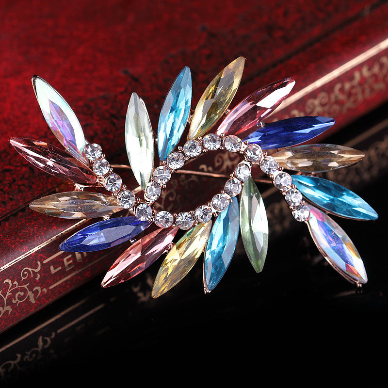 Lanhao Korean-style Chic And Unique All-match Crystal Glass Brooch Pin For Men And Women Clothing Ornament Accessories XZ406